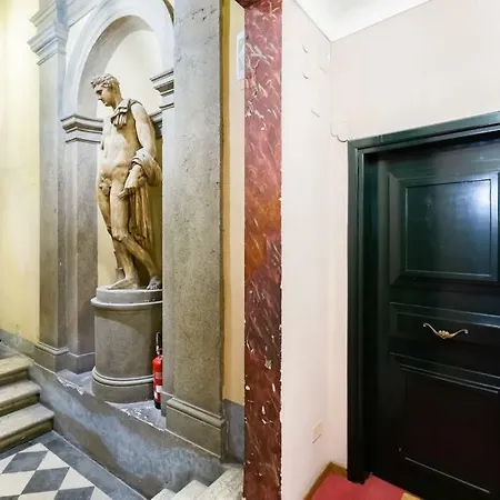 Luxurious Loft Facing The Pantheon ローマ