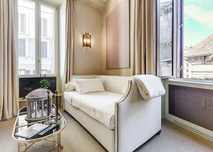Luxurious Loft Facing The Pantheon Holiday home Rome