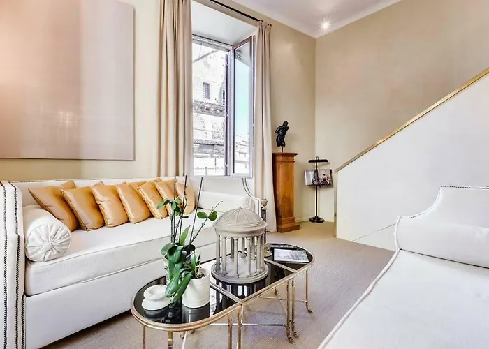Luxurious Loft Facing The Pantheon Holiday home *