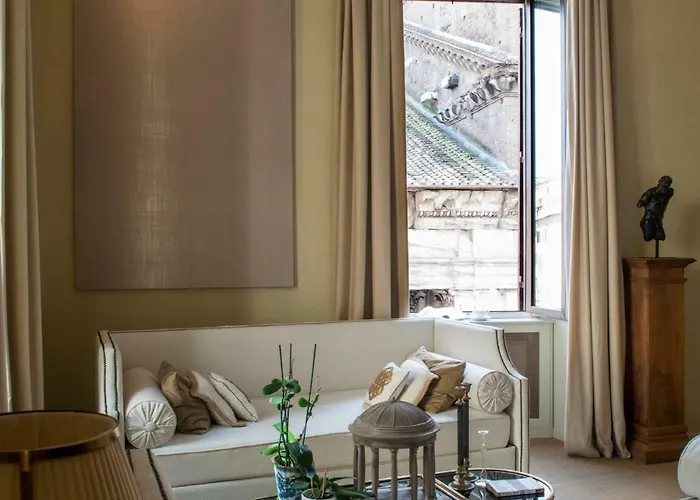 Luxurious Loft Facing The Pantheon Holiday home Rome