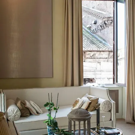 Luxurious Loft Facing The Pantheon Дом отдыха Рим