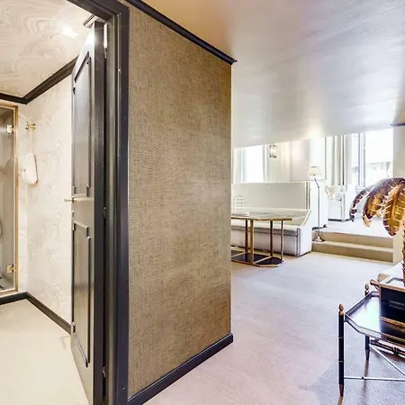 Luxurious Loft Facing The Pantheon 度假居
