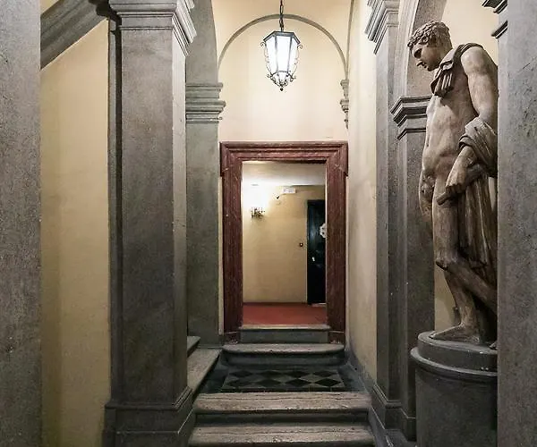 Luxurious Loft Facing The Pantheon Rome